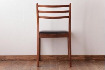 北欧家具　G-PLAN(ジープラン)　チーク材　 黒のレザーがおしゃれなダイニングチェア(椅子、ダイニングチェア、ワークチェア)(3)