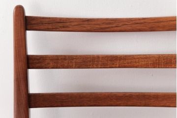 北欧家具　G-PLAN(ジープラン)　チーク材　 黒のレザーがおしゃれなダイニングチェア(椅子、ダイニングチェア、ワークチェア)