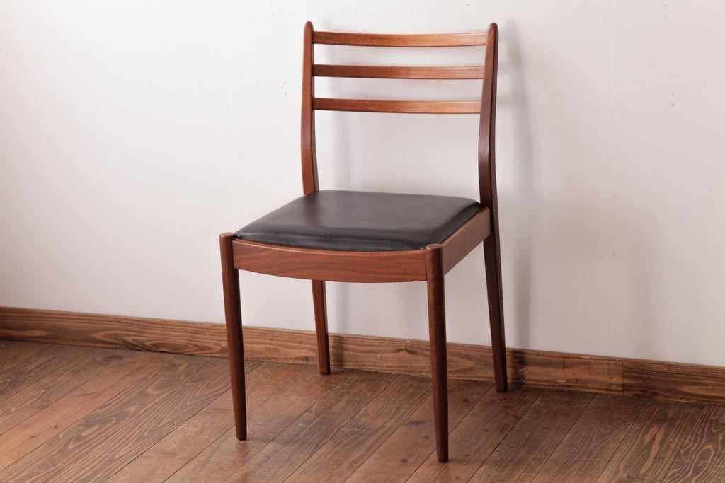 北欧家具　G-PLAN(ジープラン)　温かみと落ち着きのあるダイニングチェア(椅子、ダイニングチェア、ワークチェア)(1)