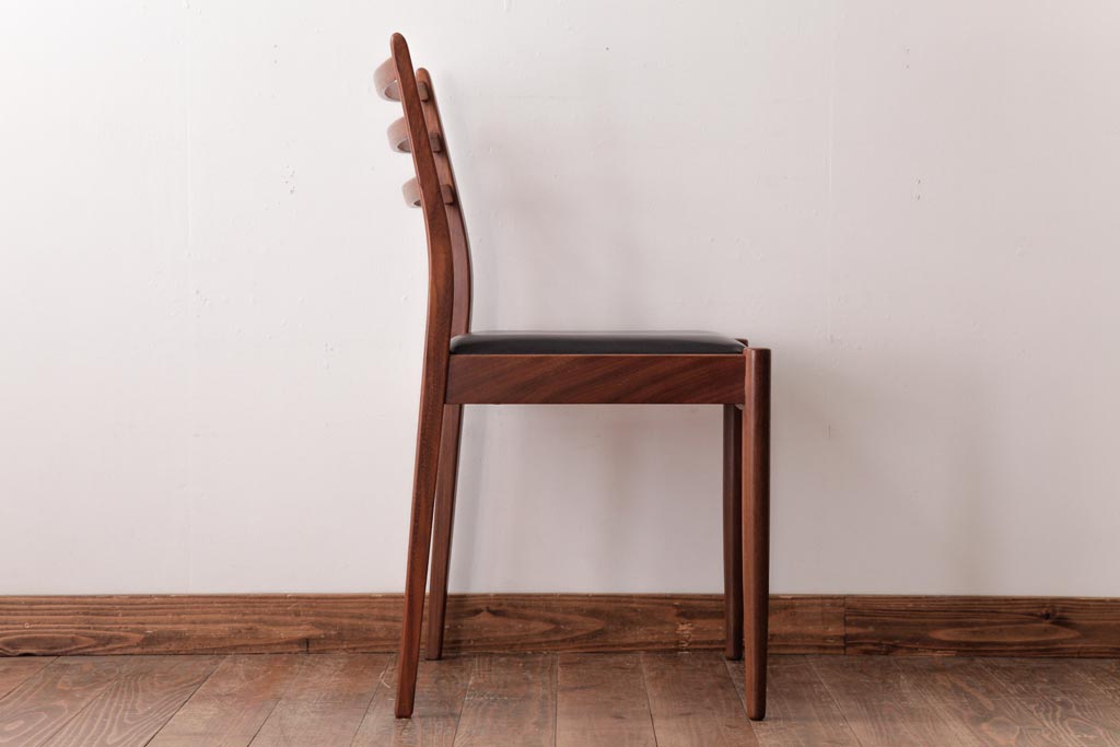 北欧家具　G-PLAN(ジープラン)　温かみと落ち着きのあるダイニングチェア(椅子、ダイニングチェア、ワークチェア)(1)