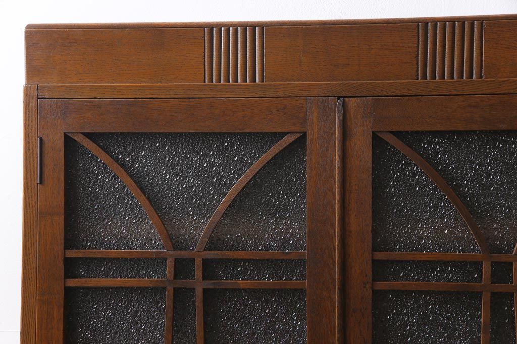 アンティーク家具　昭和初期　ダイヤガラス入り　大正ロマンの雰囲気が魅力のブックケース(収納棚、食器棚、本箱)