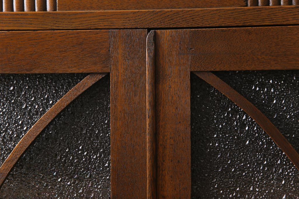 アンティーク家具　昭和初期　ダイヤガラス入り　大正ロマンの雰囲気が魅力のブックケース(収納棚、食器棚、本箱)