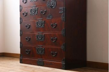 中古美品　伝統民芸家具　岩谷堂箪笥　No.360　艶と杢目が美しい衣装箪笥(整理箪笥)(定価43万円)