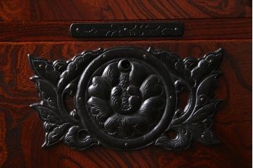 中古美品　伝統民芸家具　岩谷堂箪笥　No.360　艶と杢目が美しい衣装箪笥(整理箪笥)(定価43万円)