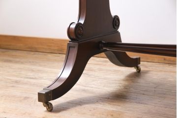 中古　イギリス　RACKSTRAW(ラックストロー)　高級感漂うレザートップテーブル(デスク、在宅ワーク、在宅用ダイニングテーブル)