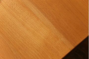 ペイント家具　ビンテージ　桜無垢材　柔和な雰囲気が魅力的なサイドテーブル(作業台、飾り台、コンソールテーブル)(R-032585)
