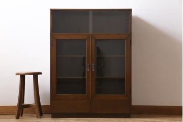 ヴィンテージ家具　ビンテージ　カバ材　シンプルモダンなデザインがシックな雰囲気漂うブックケース(キャビネット、収納棚、本箱)