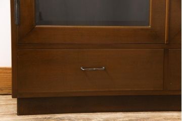 ヴィンテージ家具　ビンテージ　カバ材　シンプルモダンなデザインがシックな雰囲気漂うブックケース(キャビネット、収納棚、本箱)