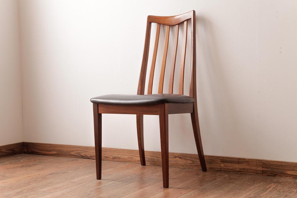 アンティーク家具　G-PLAN(ジープラン)　レザーの座面がシックなダイニングチェア(ワークチェア、椅子)(1)