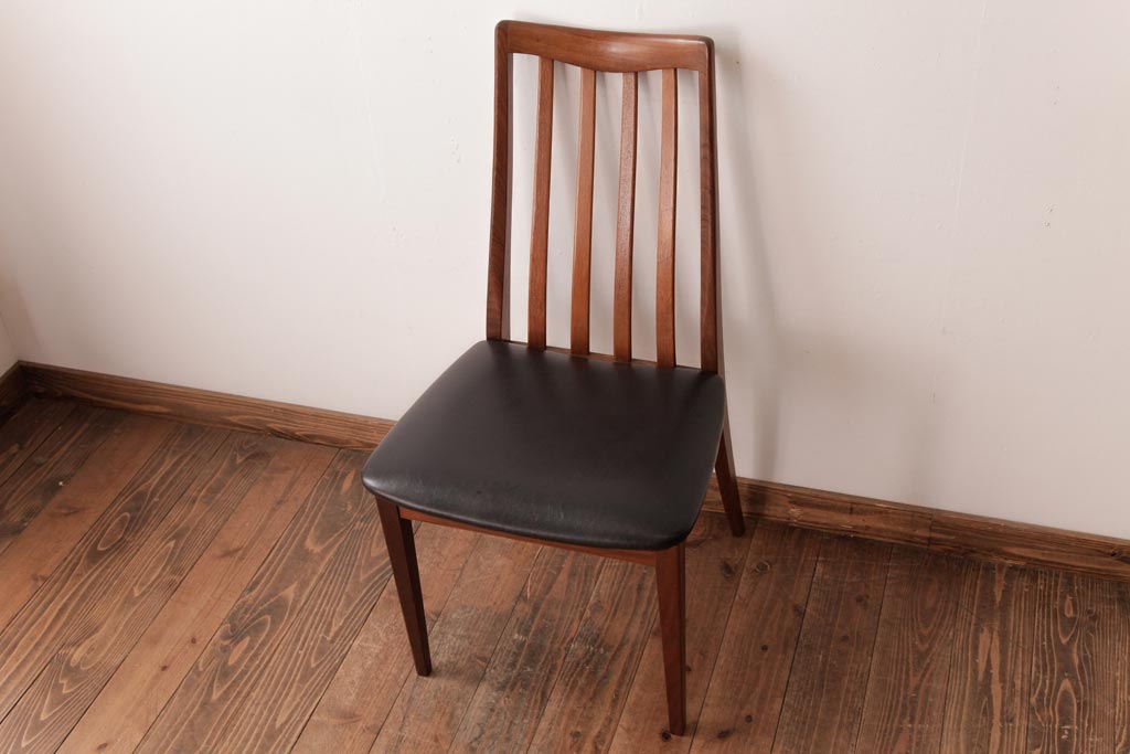 アンティーク家具　G-PLAN(ジープラン)　レザーの座面がシックなダイニングチェア(ワークチェア、椅子)(1)