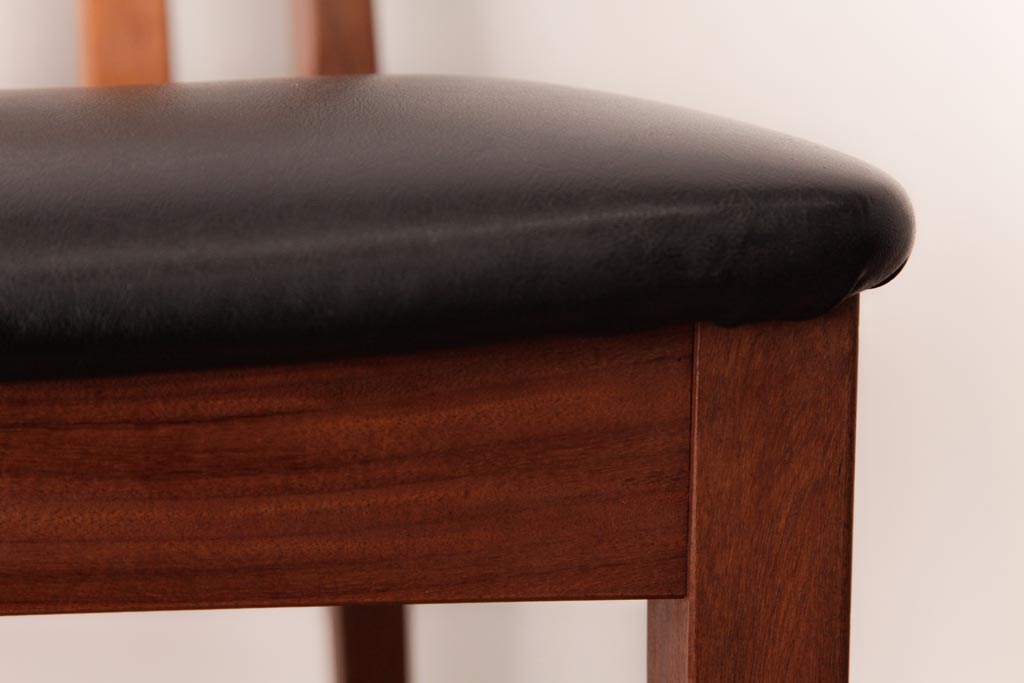 アンティーク家具　G-PLAN(ジープラン)　レザーの座面がシックなダイニングチェア(ワークチェア、椅子)(1)