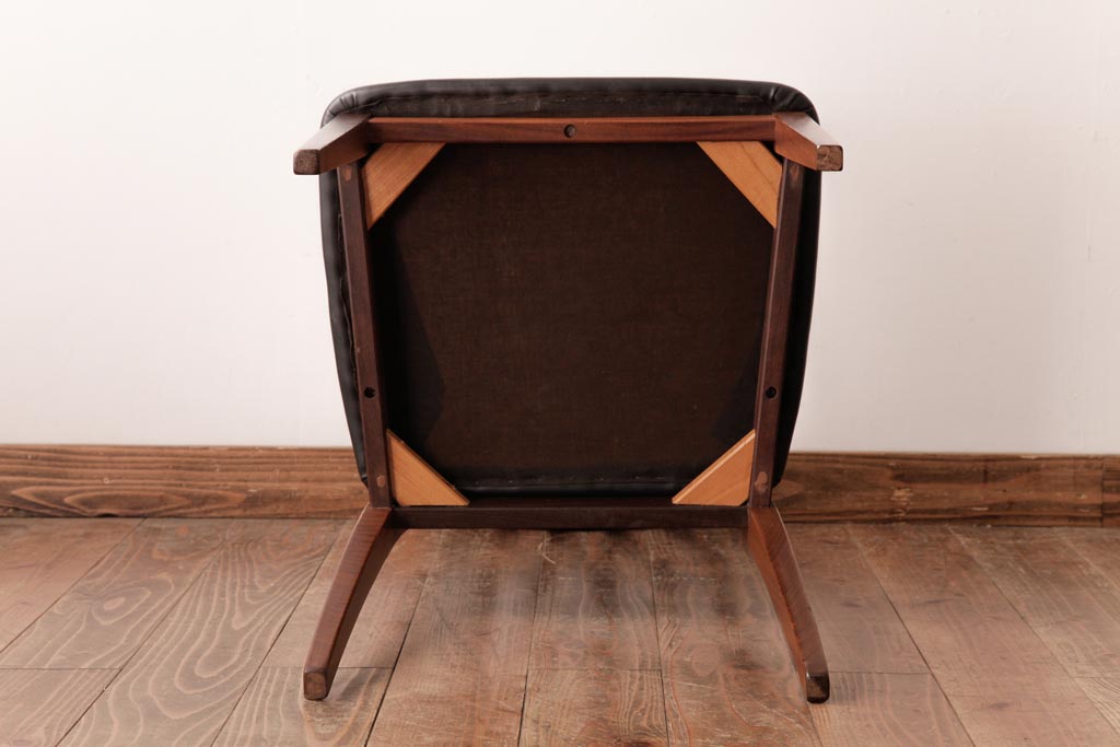 アンティーク家具　G-PLAN(ジープラン)　レザーの座面がシックなダイニングチェア(ワークチェア、椅子)(1)