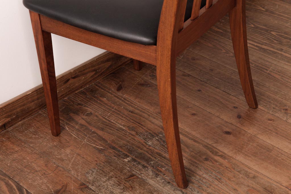 アンティーク家具　G-PLAN(ジープラン)　レザーの座面がシックなダイニングチェア(ワークチェア、椅子)(2)