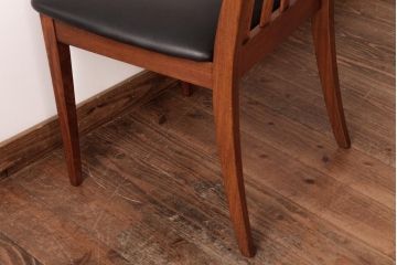 アンティーク家具　G-PLAN(ジープラン)　レザーの座面がシックなダイニングチェア(ワークチェア、椅子)(2)