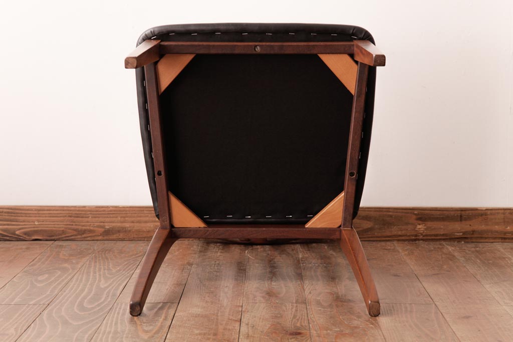 アンティーク家具　G-PLAN(ジープラン)　レザーの座面がシックなダイニングチェア(ワークチェア、椅子)(2)