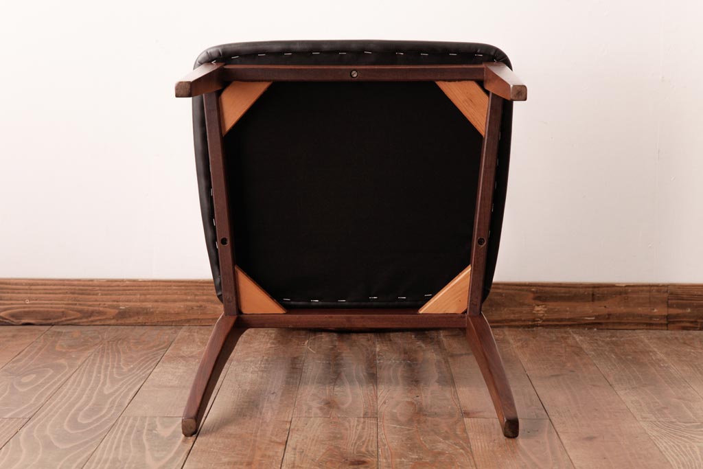 アンティーク家具　G-PLAN(ジープラン)　レザーの座面がシックなダイニングチェア(ワークチェア、椅子)(3)