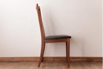 アンティーク家具　G-PLAN(ジープラン)　レザーの座面がシックなダイニングチェア(ワークチェア、椅子)
