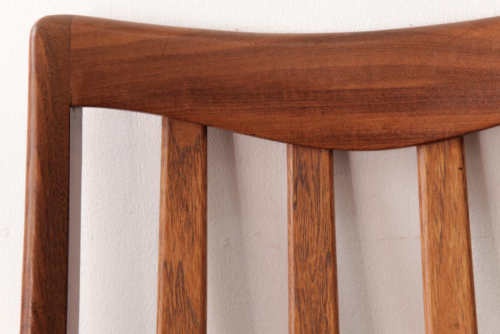 アンティーク家具　G-PLAN(ジープラン)　レザーの座面がシックなダイニングチェア(ワークチェア、椅子)