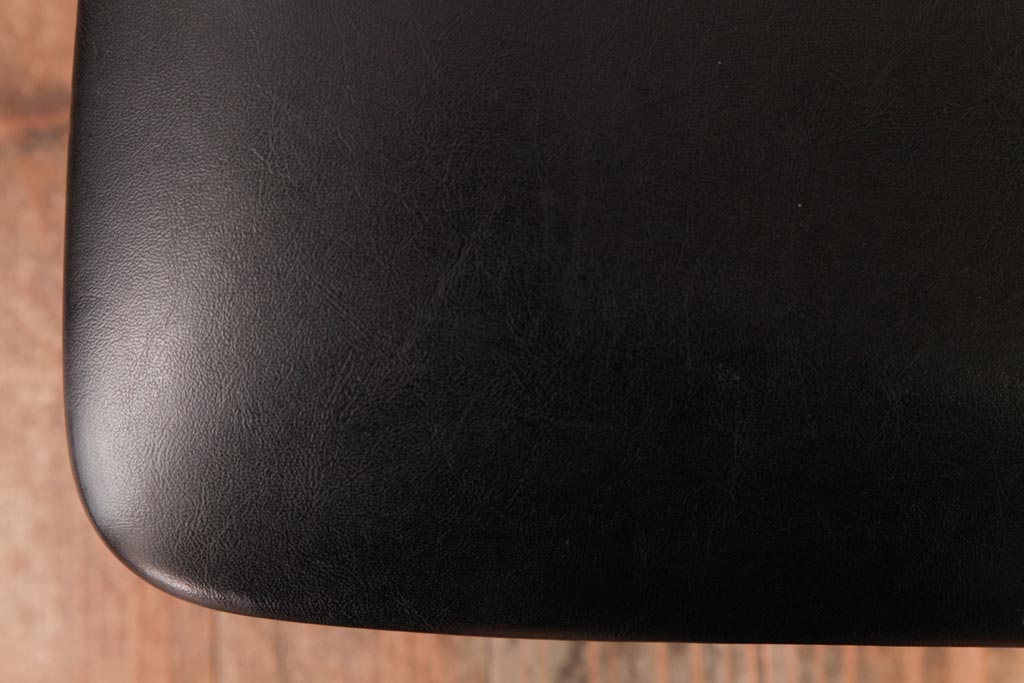 アンティーク家具　G-PLAN(ジープラン)　レザーの座面がシックなダイニングチェア(ワークチェア、椅子)