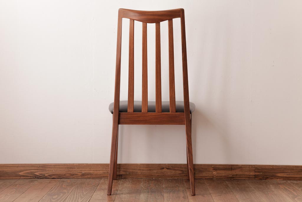 アンティーク家具　G-PLAN(ジープラン)　レザーの座面がシックなダイニングチェア(ワークチェア、椅子)