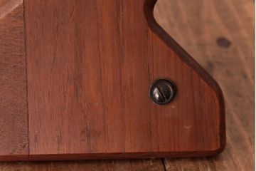 ビンテージ家具　北欧ヴィンテージ　チーク材　目を惹くデザインのガラストップローテーブル(カフェテーブル、リビングテーブル)