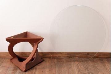 ビンテージ家具　北欧ヴィンテージ　チーク材　目を惹くデザインのガラストップローテーブル(カフェテーブル、リビングテーブル)