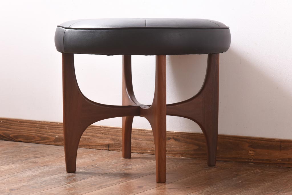 L3612-55 英国ヴィンテージ スツール G-plan 丸スツール イギリス L3612-55 英国ヴィンテージ スツール G-plan 丸スツール イギリス