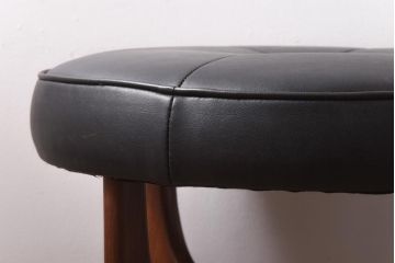 ヴィンテージ家具　北欧ビンテージ　G-PLAN(ジープラン)　スタイリッシュな丸スツール(チェア、椅子、オットマン)