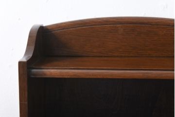 アンティーク家具　イギリスアンティーク　オーク材　小振り　木の温もり溢れる上品なキャビネット(飾り棚、戸棚)