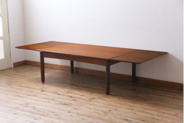 ビンテージ家具　北欧ヴィンテージ　珍しいローテーブルタイプのエクステンションテーブル(リビングテーブル、センターテーブル)