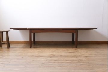 ビンテージ家具　北欧ヴィンテージ　珍しいローテーブルタイプのエクステンションテーブル(リビングテーブル、センターテーブル)