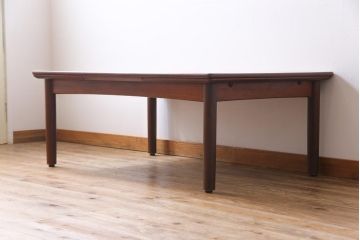 ビンテージ家具　北欧ヴィンテージ　珍しいローテーブルタイプのエクステンションテーブル(リビングテーブル、センターテーブル)