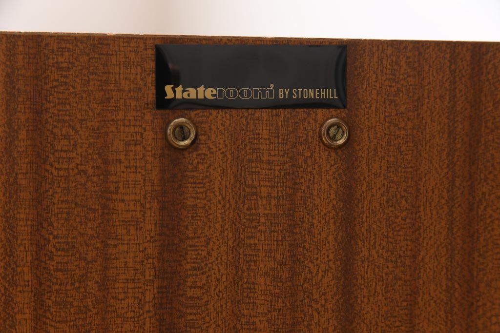 ビンテージ家具　北欧ヴィンテージ　ミッドセンチュリーデザインのルームディバイダー(飾り棚、サイドボード)