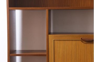 ビンテージ家具　北欧ヴィンテージ　ミッドセンチュリーデザインのルームディバイダー(飾り棚、サイドボード)