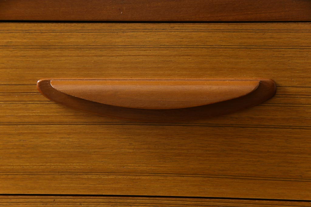 ビンテージ家具　北欧ヴィンテージ　ミッドセンチュリーデザインのルームディバイダー(飾り棚、サイドボード)