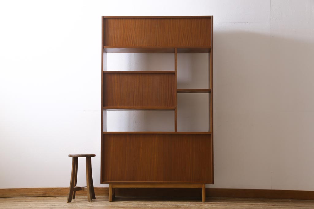 ビンテージ家具　北欧ヴィンテージ　ミッドセンチュリーデザインのルームディバイダー(飾り棚、サイドボード)