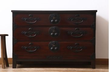 アンティーク家具　和製アンティーク　リメイク　前面ケヤキ材　鶴亀金具　二本松箪笥ローボード(時代箪笥、ローチェスト、和タンス)