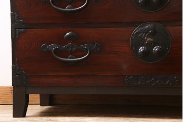 アンティーク家具　和製アンティーク　リメイク　前面ケヤキ材　鶴亀金具　二本松箪笥ローボード(時代箪笥、ローチェスト、和タンス)