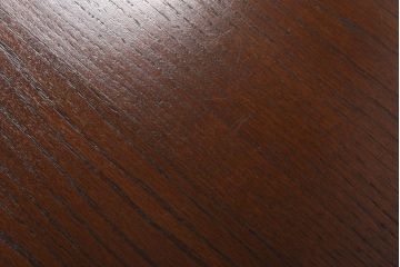 ヴィンテージ家具　イギリスビンテージ　オーク材　シックな意匠が目を引く折り畳み式サイドテーブル(コーヒーテーブル、花台)