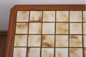 ヴィンテージ家具　北欧ビンテージ　G-PLAN(ジープラン)　チーク材　タイルトップがおしゃれなネストテーブル(サイドテーブル)