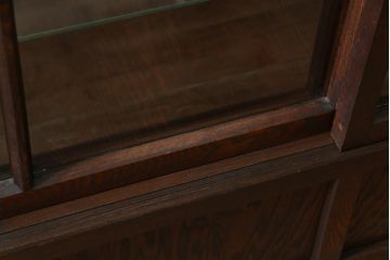 アンティーク家具　和製アンティーク　栗材　大正ロマンの雰囲気溢れる上質なガラスケース(陳列棚)
