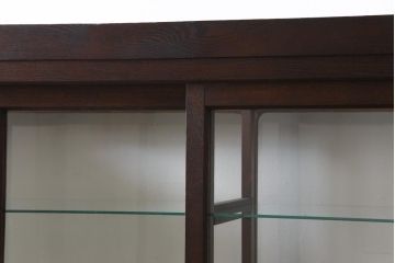 アンティーク家具　和製アンティーク　栗材　大正ロマンの雰囲気溢れる上質なガラスケース(陳列棚)
