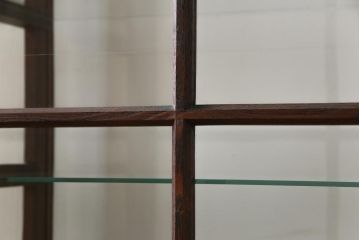 アンティーク家具　和製アンティーク　栗材　大正ロマンの雰囲気溢れる上質なガラスケース(陳列棚)