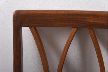 ヴィンテージ家具　ビンテージ　G-PLAN(ジープラン)　X-back(エックスバック)が目を引くチェア(ダイニングチェア、椅子)(2)