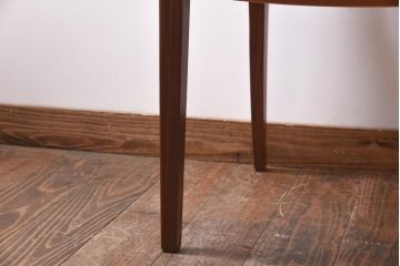 ヴィンテージ家具　ビンテージ　G-PLAN(ジープラン)　X-back(エックスバック)が目を引くチェア(ダイニングチェア、椅子)(2)