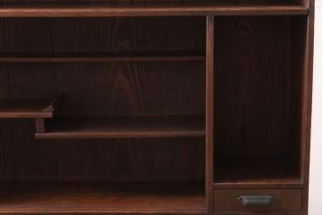 アンティーク家具　和製アンティーク　三方ケヤキ材　上品な和の趣きあふれる茶箪笥(収納棚、飾り棚)