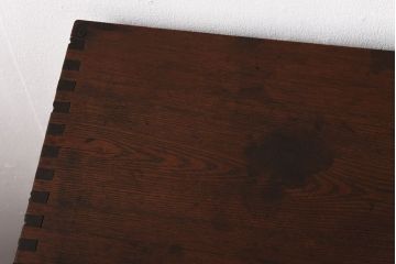 アンティーク家具　和製アンティーク　三方ケヤキ材　上品な和の趣きあふれる茶箪笥(収納棚、飾り棚)