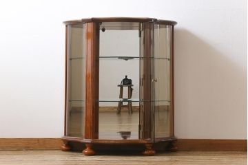 フランスビンテージ　曲線のデザインがエレガントなガラスケース(サイドキャビネット)(定価約20万円)