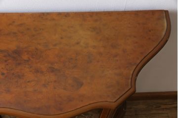 フランスビンテージ　曲線のデザインがエレガントなガラスケース(サイドキャビネット)(定価約20万円)