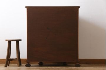 フランスビンテージ　曲線のデザインがエレガントなガラスケース(サイドキャビネット)(定価約20万円)